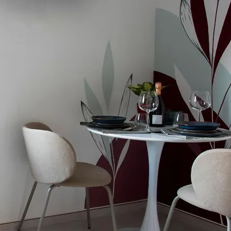 Lambrusco Monolocale Vicino Al Centro Di Universita E Policlinico * Модена