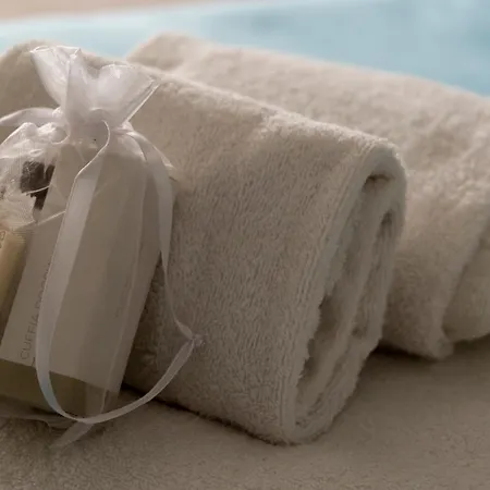 Lambrusco Monolocale Vicino Al Centro Di Universita E Policlinico * Módena