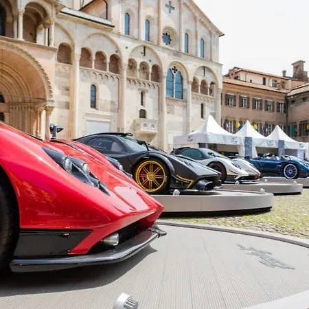 Lambrusco Monolocale Vicino Al Centro Di Universita E Policlinico *