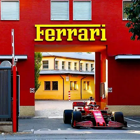 Lambrusco Monolocale Vicino Al Centro Di Universita E Policlinico *