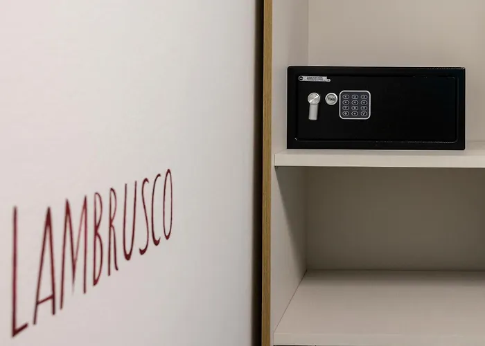 Lambrusco Monolocale Vicino Al Centro Di Universita E Policlinico * 모데나