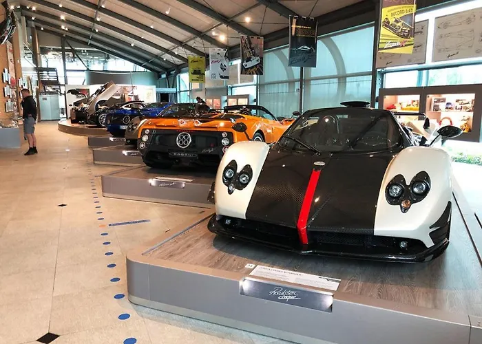 Lambrusco Monolocale Vicino Al Centro Di Universita E Policlinico *